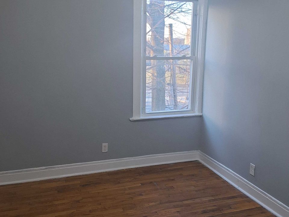 1st image of 161 S 11th St Floor 2