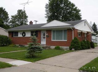 705 Huntington Dr, Owosso, MI 48867