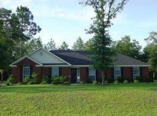 390 Joshua Cir, Ellabell, GA 31308