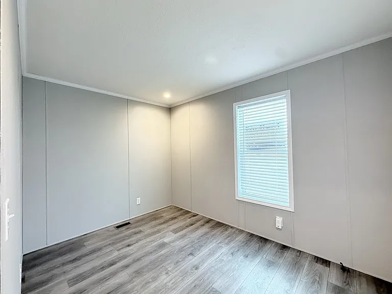 29800 Guilford Cir #256 — Photo 19