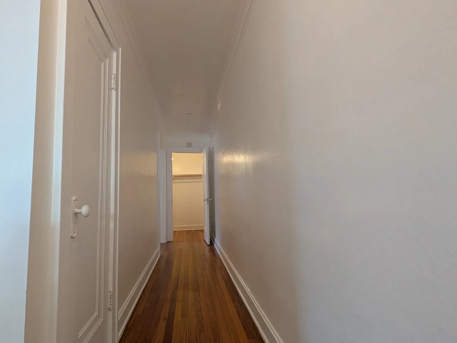 2 bed, 1090 sqft, $1,745 — Photo 3