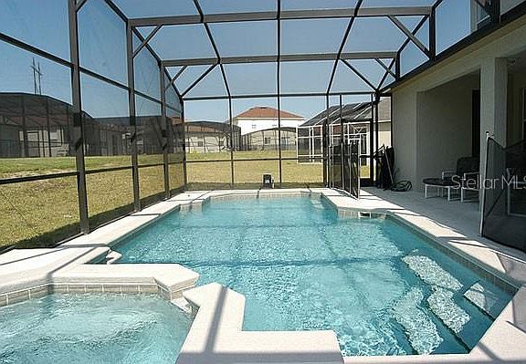 2nd image of 219 Forest View Ct