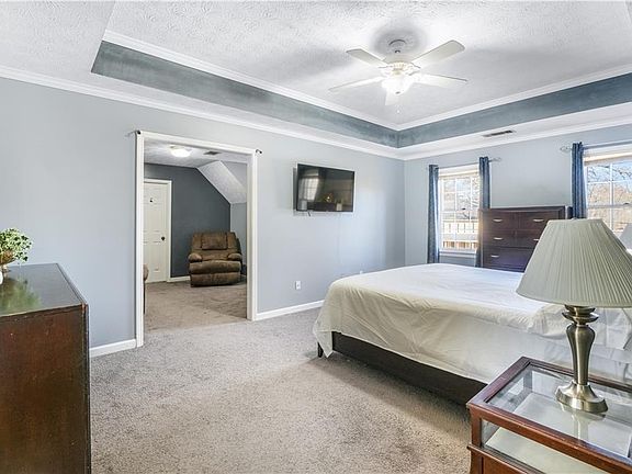 4th image of 4880 Racquet Ct