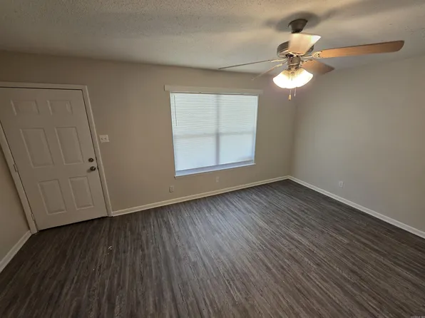 23 E Laramie Dr APT B, Sherwood, AR 72120