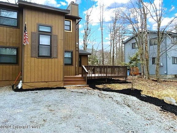 3rd image of 1554 Black Birch Way