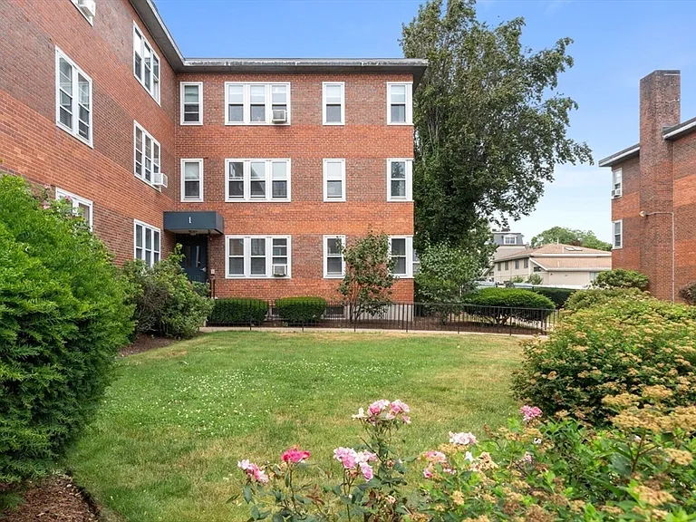 1 Twomey Ct #43 — Photo 20