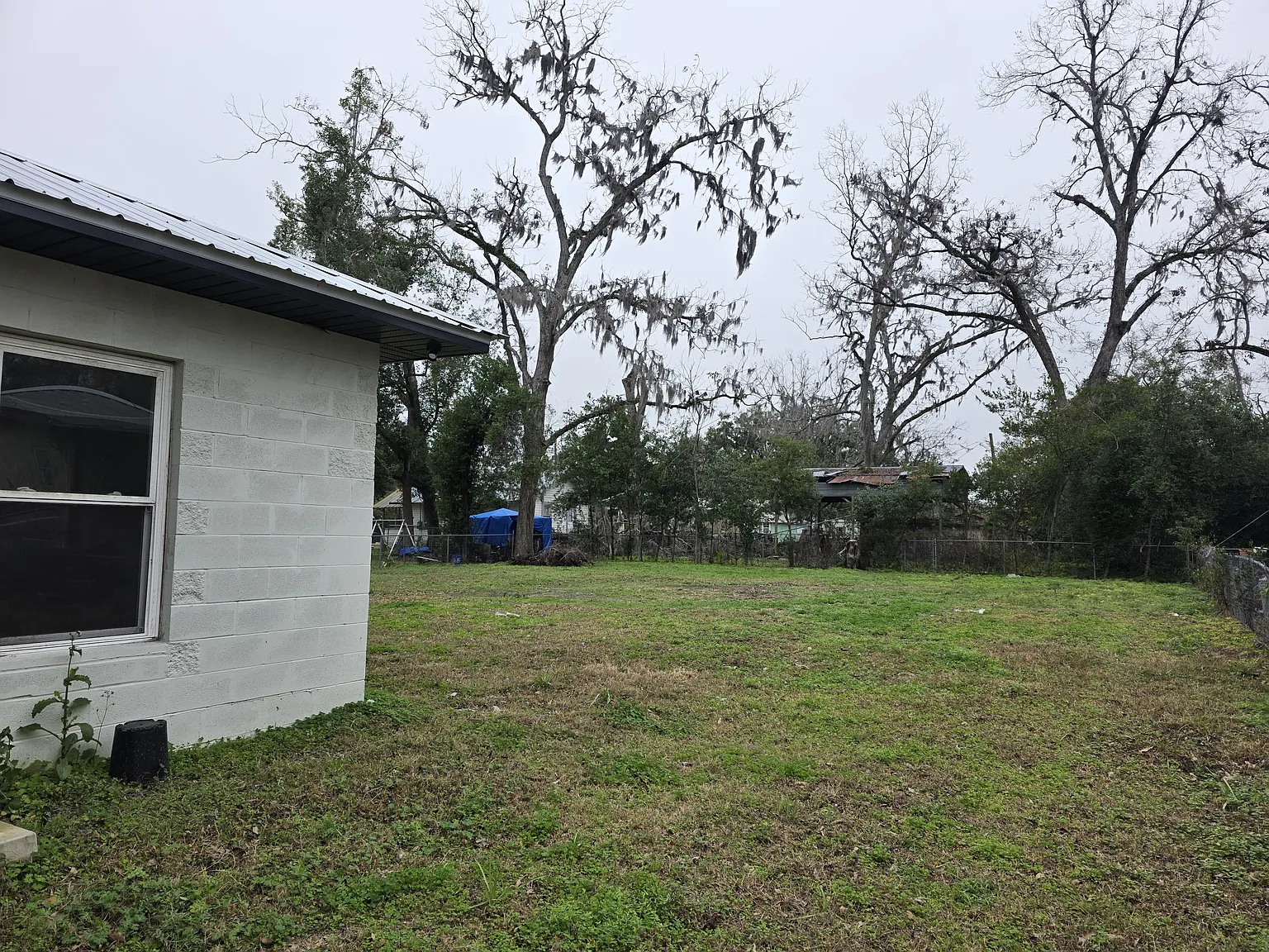 2 bed, 900 sqft, $1,400 — Photo 4