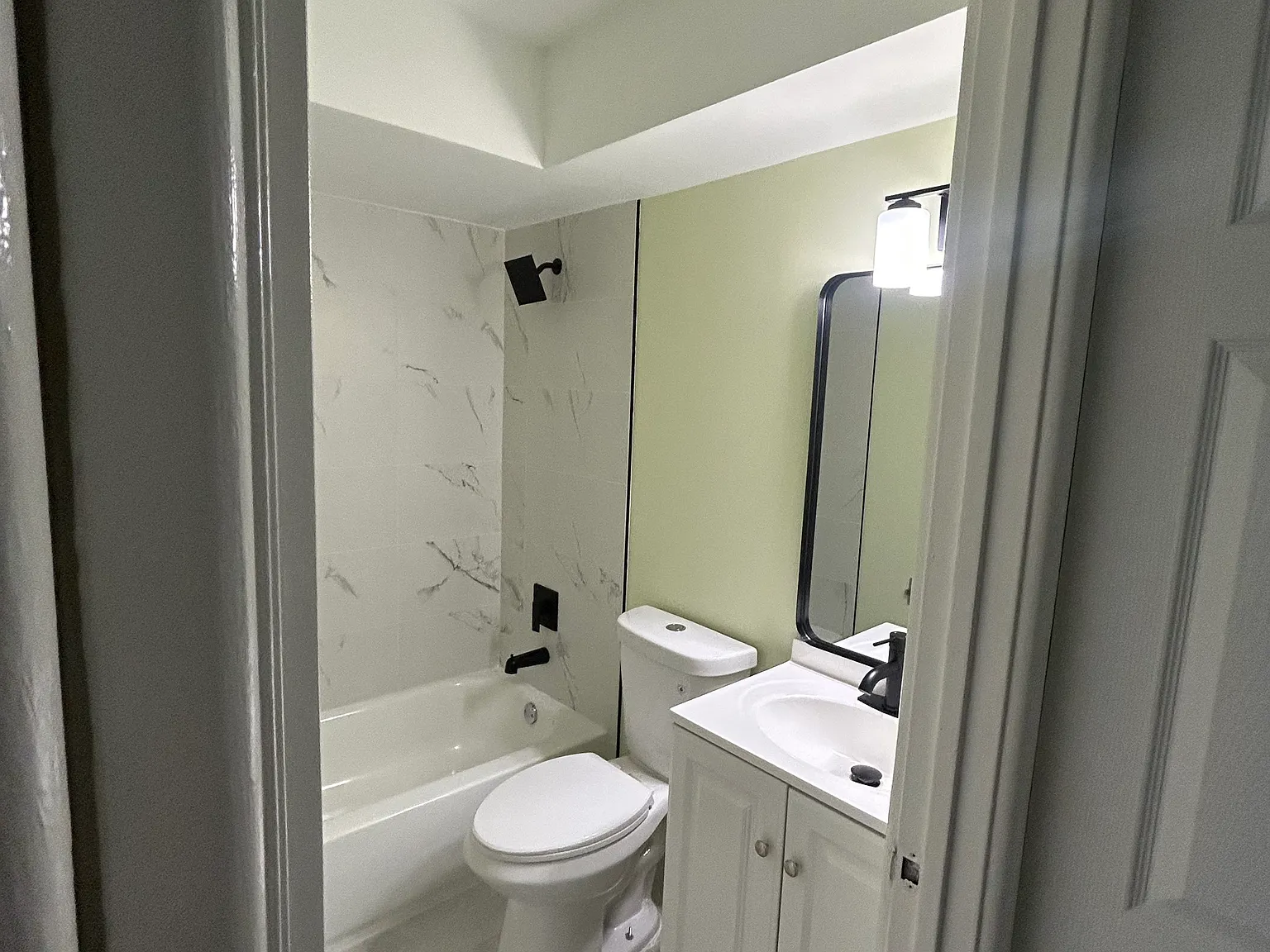 1 bed, 700 sqft, $1,500 — Photo 4