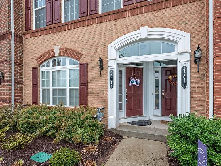 43017 Clarks Mill Ter — Photo 1