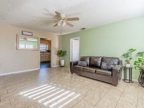 5th image of 482 Perch Rd