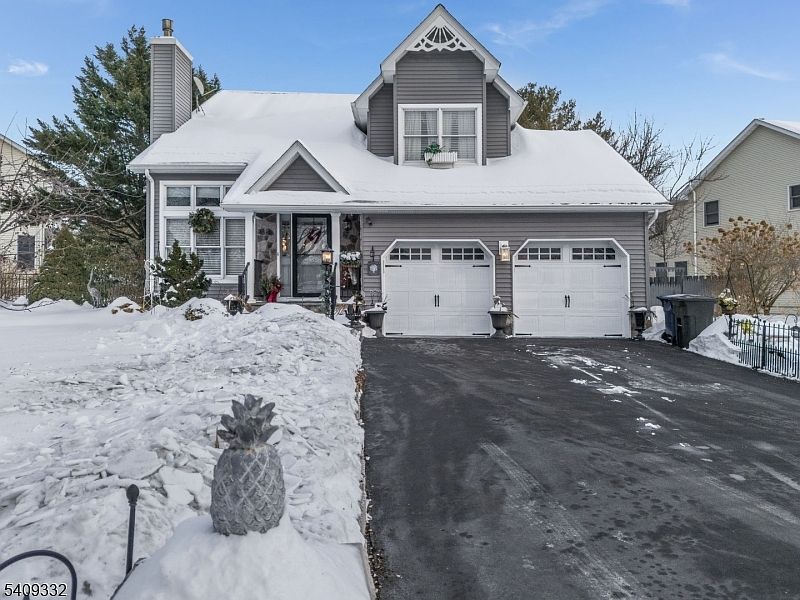 1st image of 7 Rachel Ct