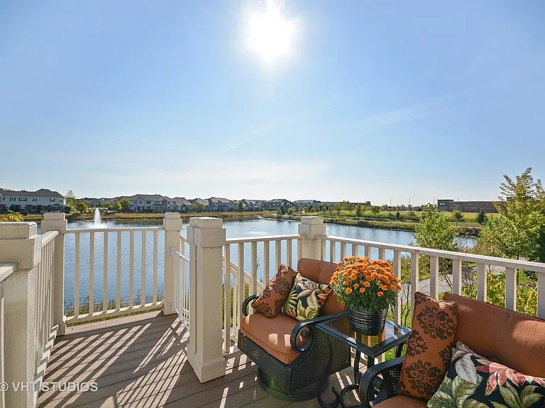 2946 Henley Ln — Photo 24