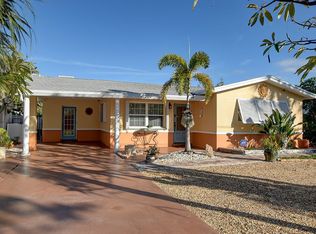 1116 S Lake Dr, Lantana, FL 33462