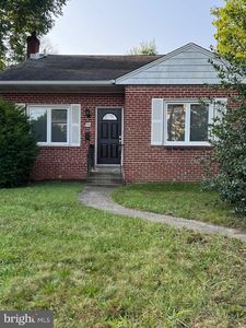 74 W Essex Ave, Lansdowne, PA, 19050