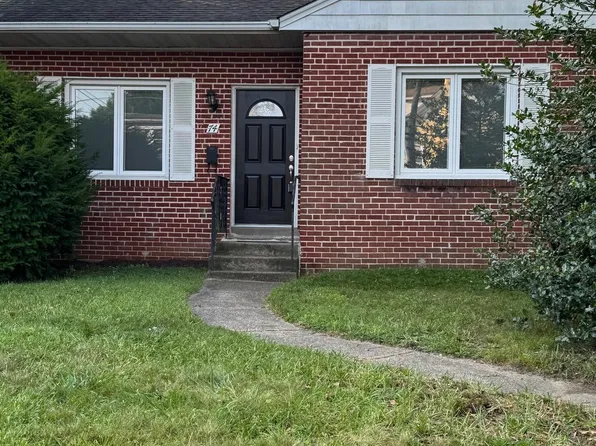 74 W Essex Ave, Lansdowne, PA 19050