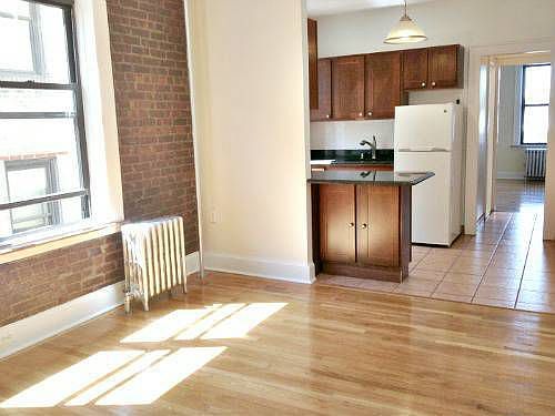 2nd image of 2162 Crescent St APT B2
