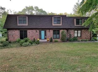 1431 Charlotte Dr, Saint Louis, MO 63135