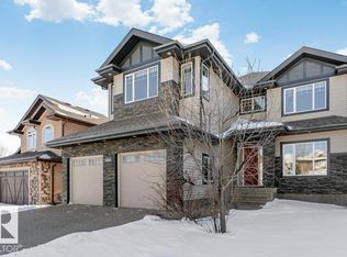 1211 Adamson Dr SW, Edmonton, AB