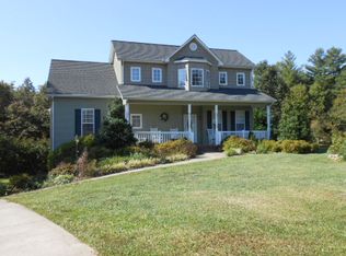 145 Dell Cir, Hudson, NC 28638