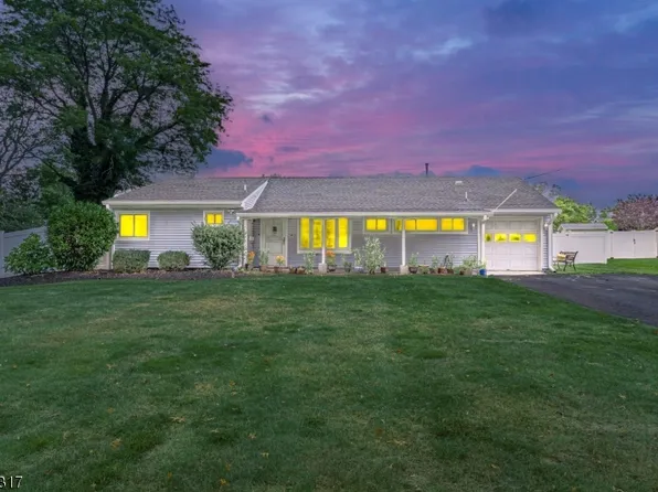 4 Cambridge Rd, South Brunswick Twp., NJ 08824