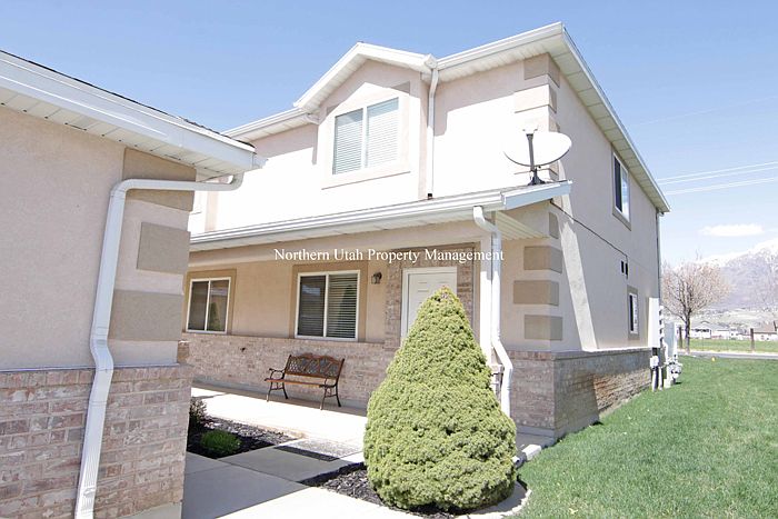 1 Front of Unit_04132018
