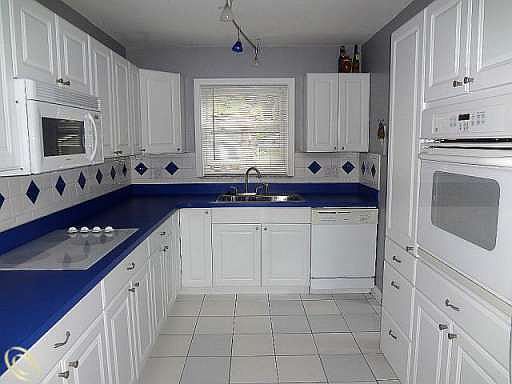 5th image of 1927 Woodland Ave
