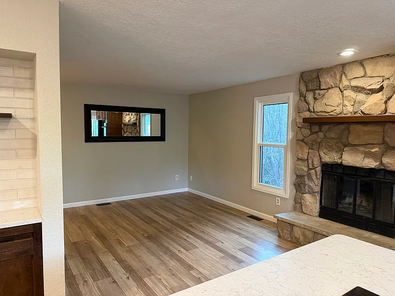 6258 Powell Rd — Photo 6