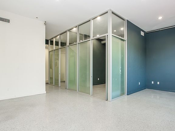 2nd image of 509 Boccaccio Ave