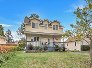 4107 N Park St, Westmont, IL 60559