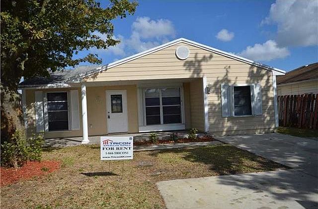1st image of 1721 SW 83rd Ter