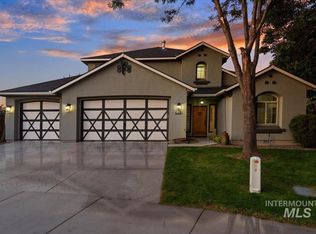 348 E Ironstone Ct, Meridian, ID 83646