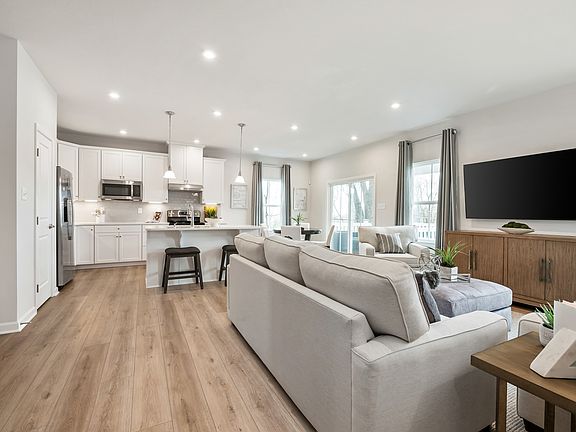 Alberti Ranch w Finished Basement