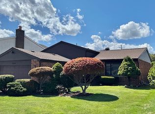 250 Anita St, Des Plaines, IL