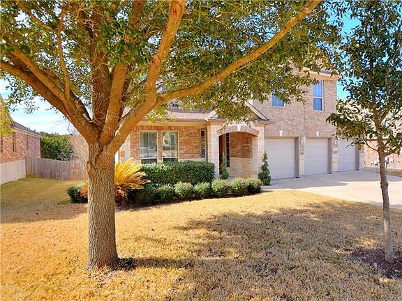 3rd image of 2533 Ravenwood Dr
