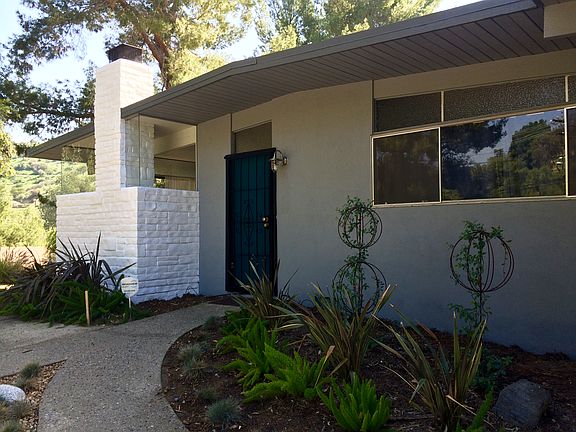3rd image of 9600 La Canada Way