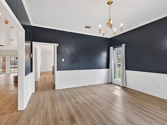 5th image of 72 Spring Lake Way