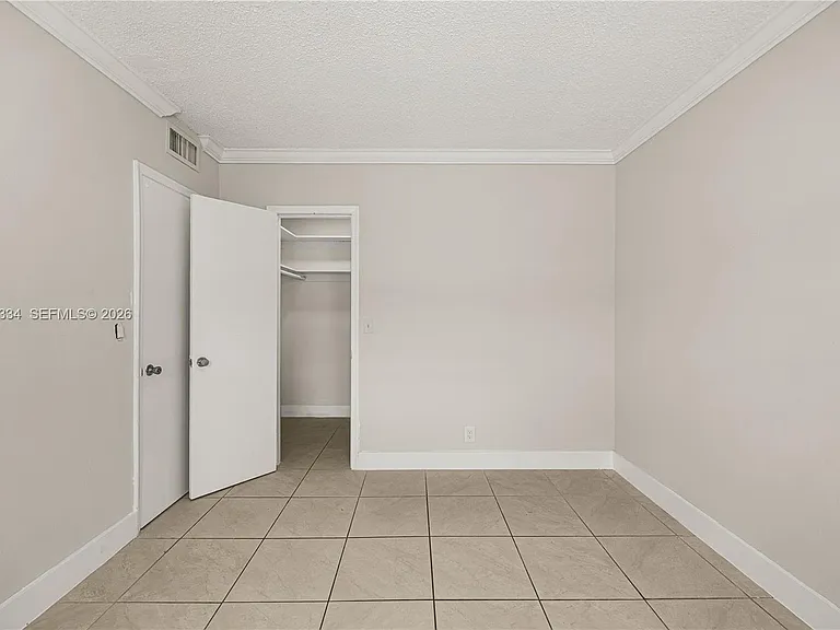 5420 Hollywood Blvd #203 — Photo 16