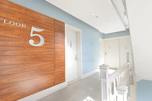 Rented by Peter Ashe | media 26