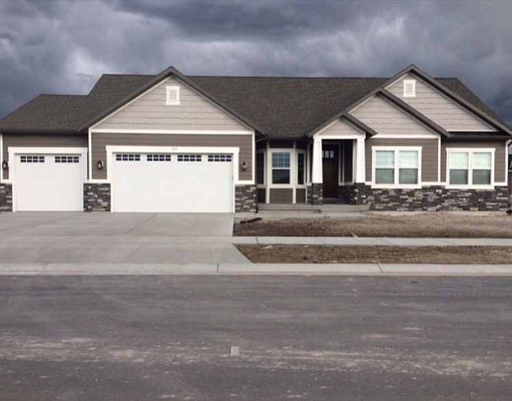 1st image of 159 S Quivira Ln