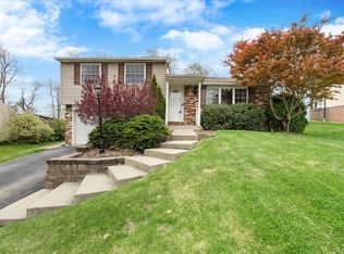 2186 Lancelot Dr, North Huntingdon, PA 15642