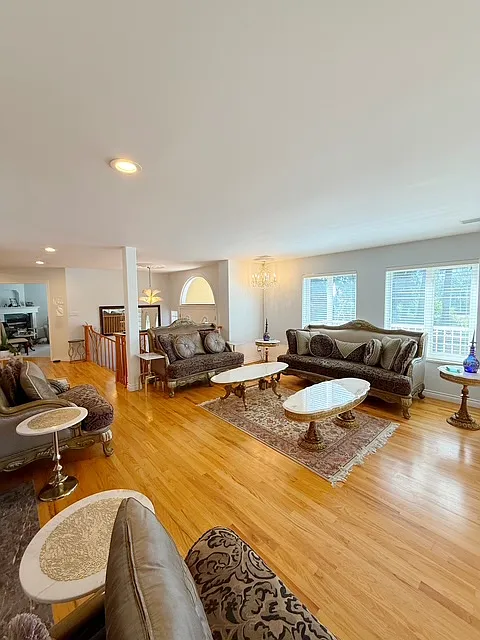 4501 A Woodgreen Drive, West Vancouver — Photo 3
