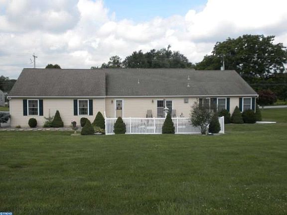 3rd image of 26 Keller Way
