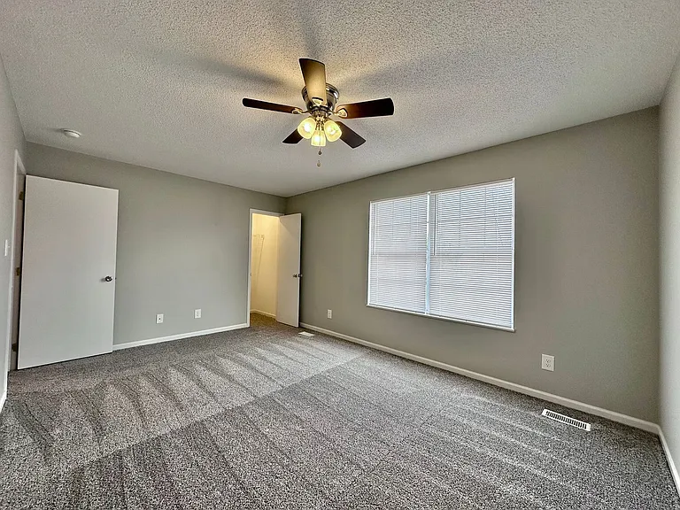 Rand 938 Townhomes — Photo 41