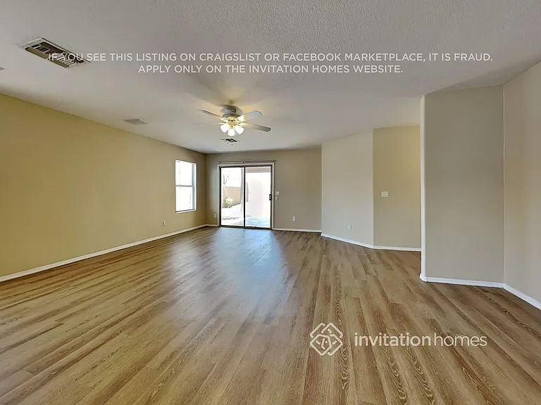 3812 S 74th Dr — Photo 3