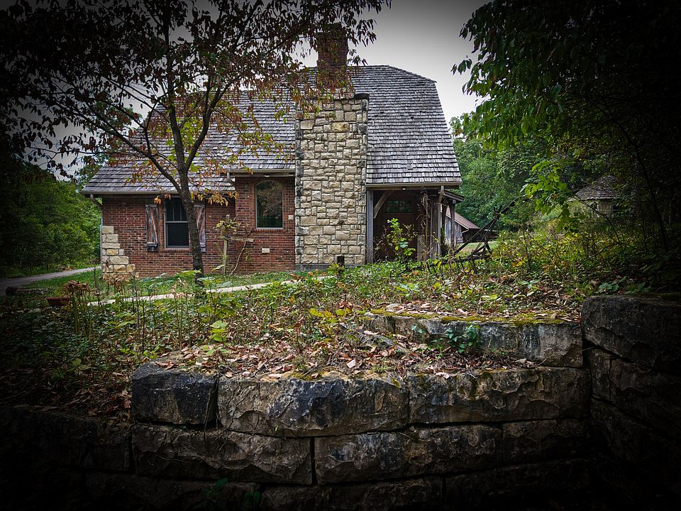 1st image of 646 Rosewood Drive