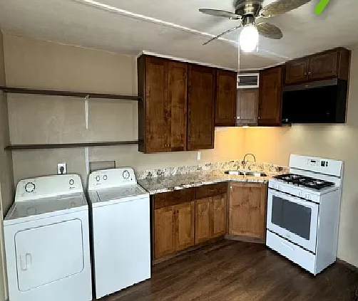 368 E Alturas St — Photo 17