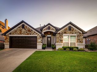 7208 Tour Trl, Benbrook, TX 76126