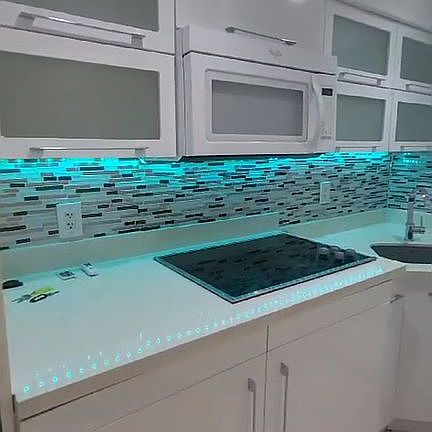 3rd image of 2225 NE 123rd St APT 211