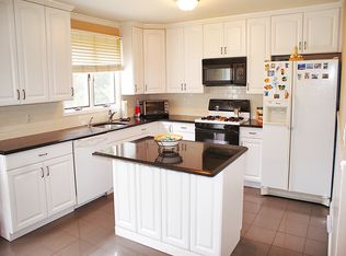 2754 Quogue Riverhead Rd, East Quogue, NY 11942