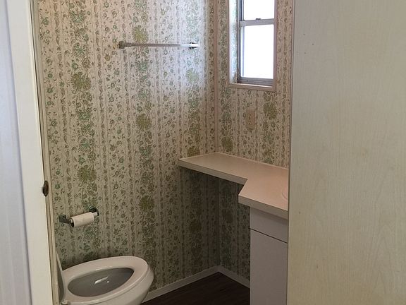4th image of 912 Cashew Cir